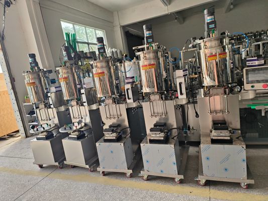 반 자동 마스카라 및 입술 광 채울 기계 수직 양적 난방 및 혼합 기능
